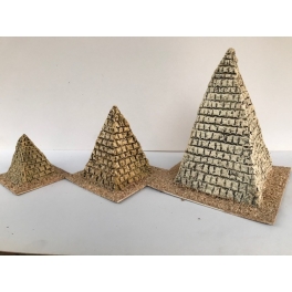 Piramide belenes carton piedra 10 cm